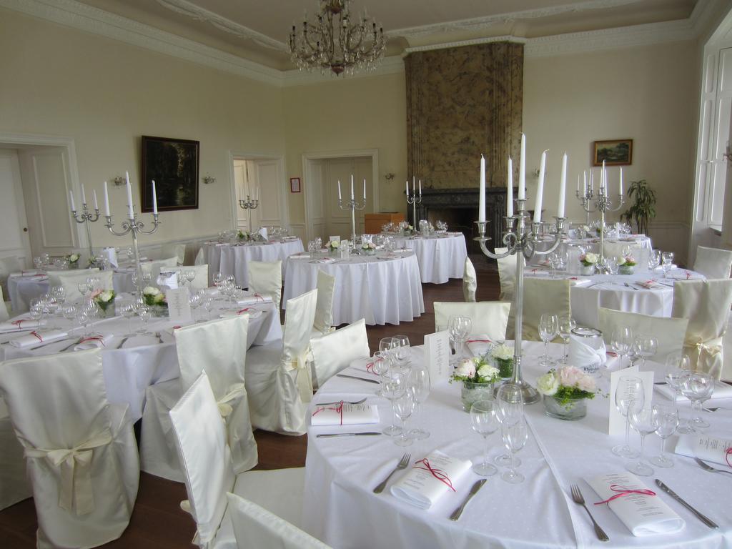 Hotel Burg Boetzelaer à Kalkar Extérieur photo