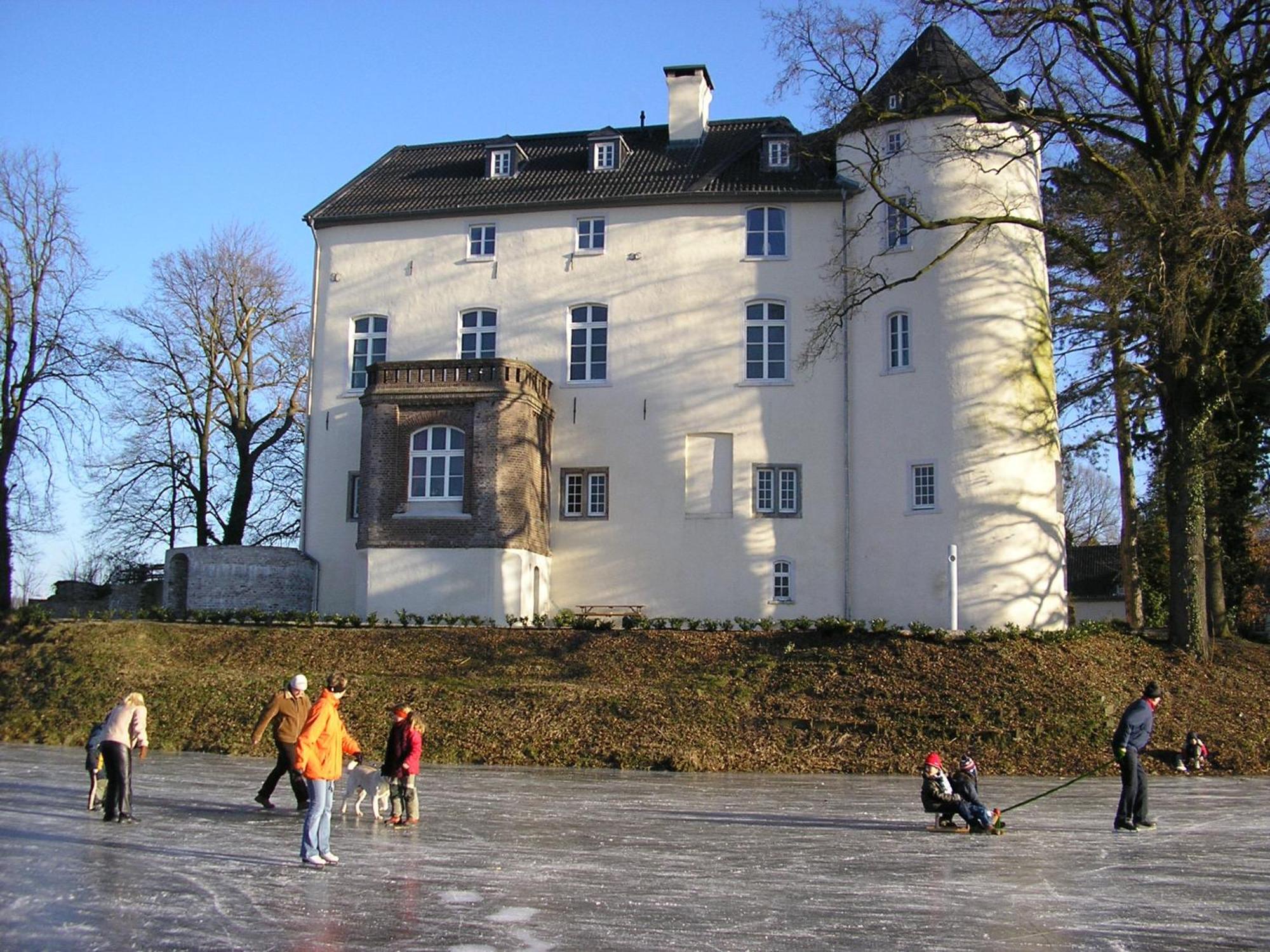 Hotel Burg Boetzelaer à Kalkar Extérieur photo